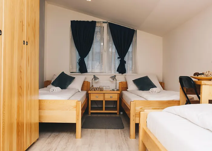 Bloom Хостел *